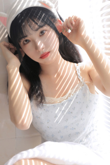 她在丈夫面前被耍了